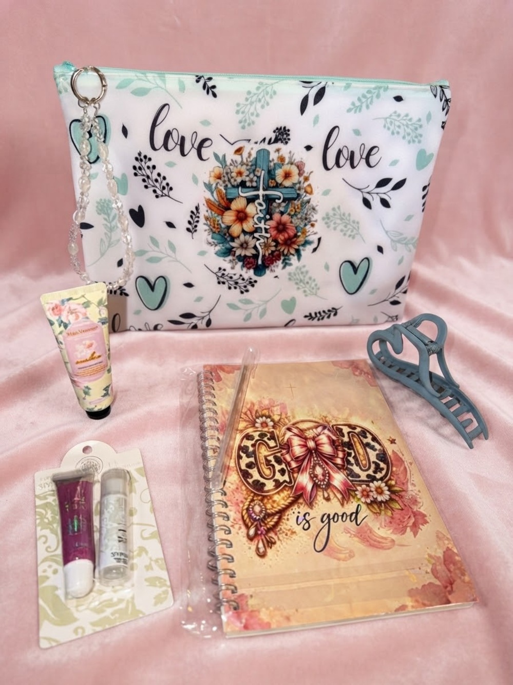 Love Floral Mint Accent Cosmetic Pouch